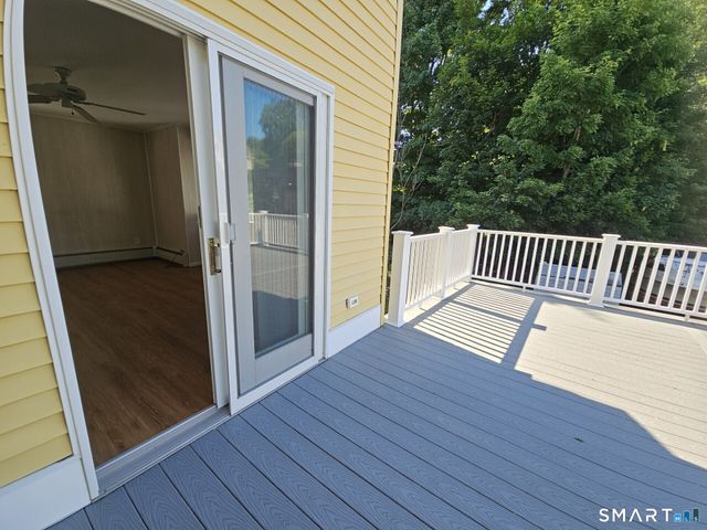72 Maple Tree Avenue 2, Stamford, CT 06906