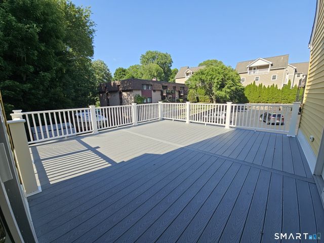 72 Maple Tree Avenue 2, Stamford, CT 06906