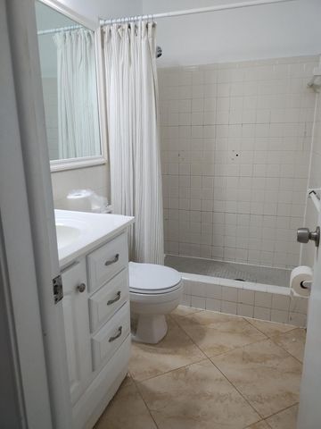6810 NW 75th Street, Tamarac, FL 33321