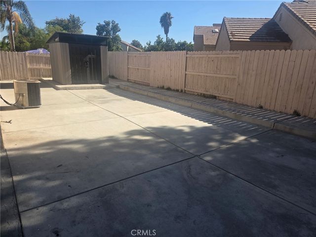 1208 N Fillmore, Rialto, CA 92376