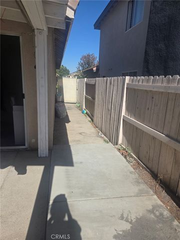 1208 N Fillmore, Rialto, CA 92376