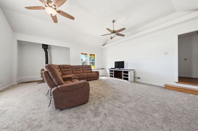 16533 Blue Horse Road, Anderson, CA 96007