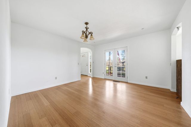 16533 Blue Horse Road, Anderson, CA 96007