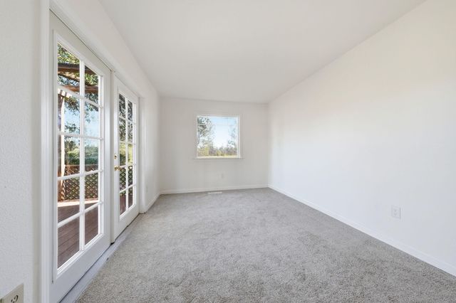 16533 Blue Horse Road, Anderson, CA 96007