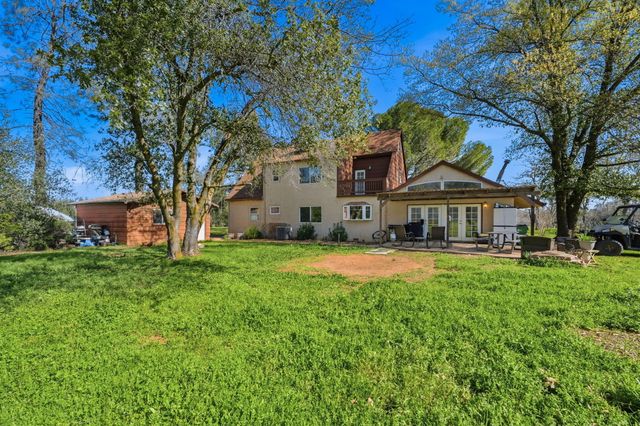 16533 Blue Horse Road, Anderson, CA 96007