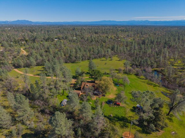 16533 Blue Horse Road, Anderson, CA 96007