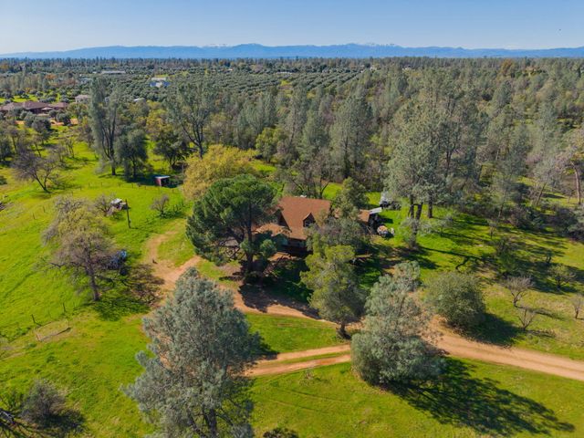 16533 Blue Horse Road, Anderson, CA 96007