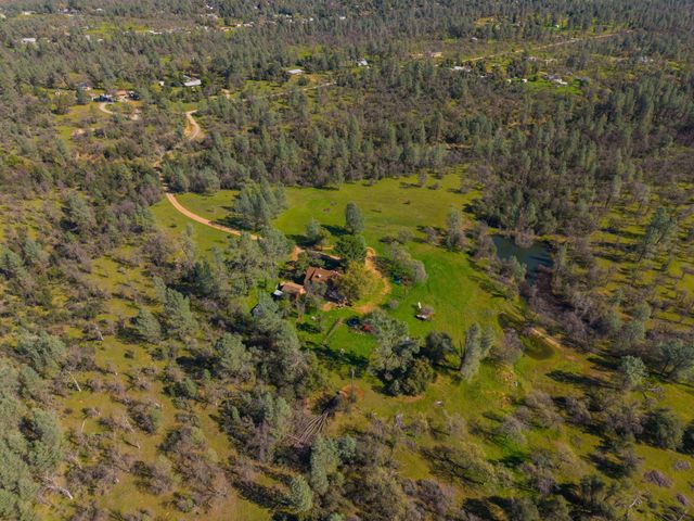 16533 Blue Horse Road, Anderson, CA 96007