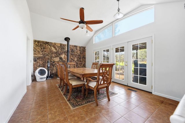 16533 Blue Horse Road, Anderson, CA 96007