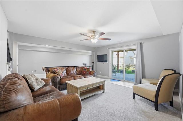 20916 W 190th Place, Spring Hill, KS 66083