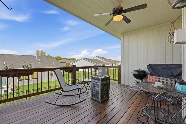 20916 W 190th Place, Spring Hill, KS 66083