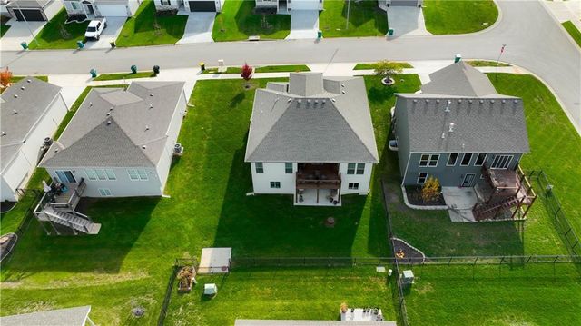 20916 W 190th Place, Spring Hill, KS 66083