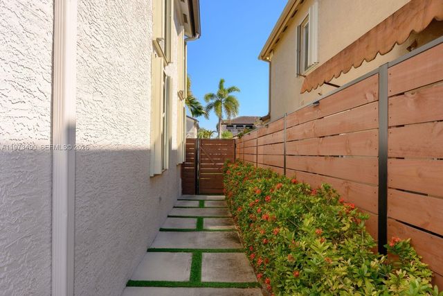 14336 SW 158th Pl, Miami, FL 33196