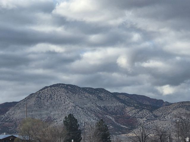 1598 N NORTH STATE ST, Sigurd, UT 84657