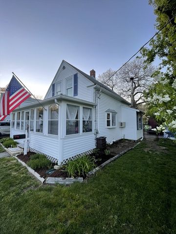 93 Central Street, Rockland, MA 02370
