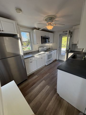 93 Central Street, Rockland, MA 02370