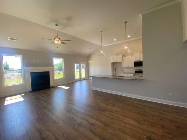 372 Glenside Drive, Jefferson, GA 30549