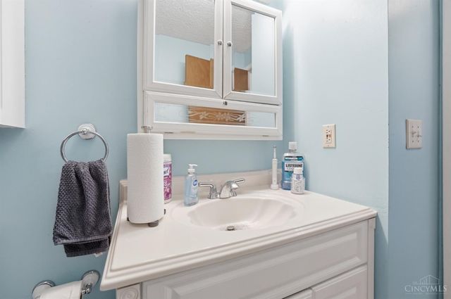 6893 Sequoia Court, Deerfield Twp., OH 45040
