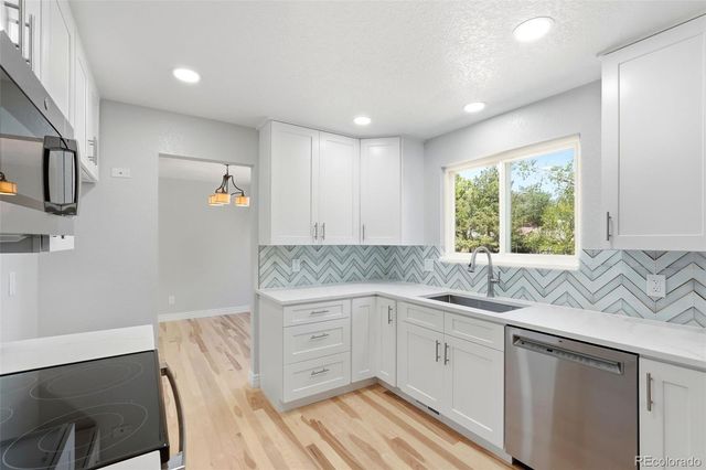 8496 Quay Drive, Arvada, CO 80003