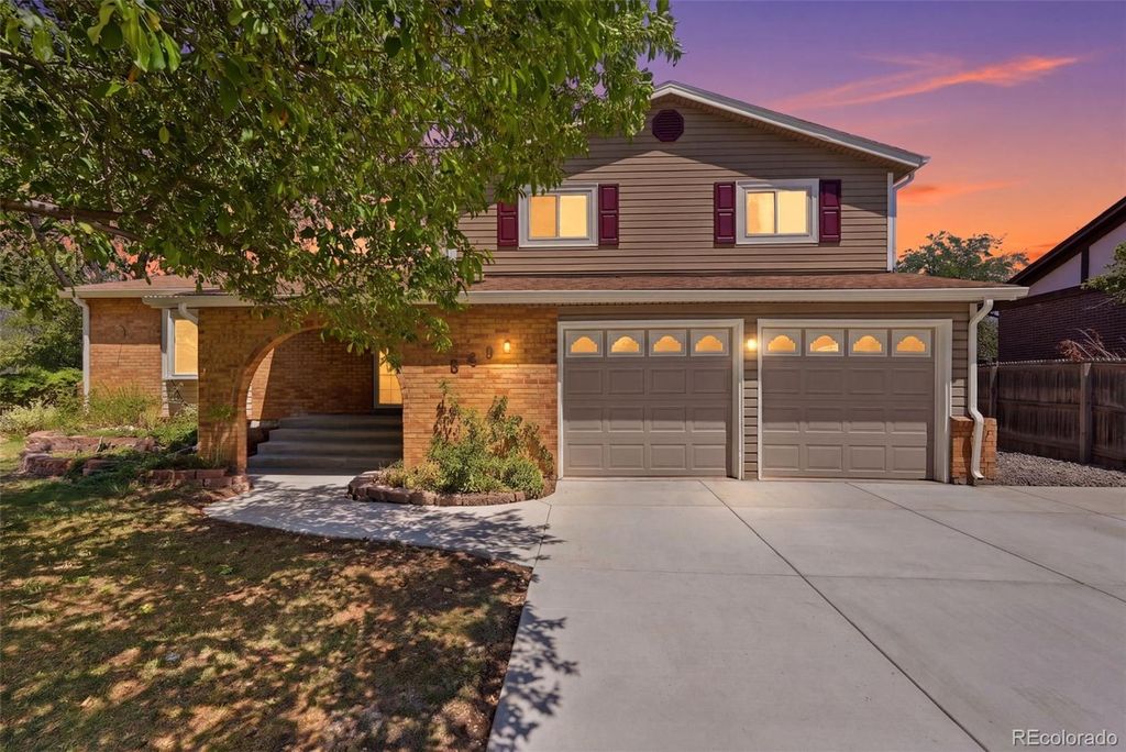 8496 Quay Drive, Arvada, CO 80003