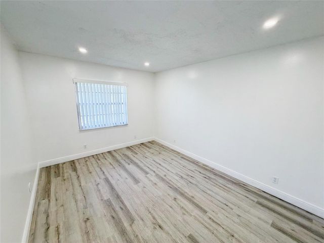 2710 Riverside Drive 201, Coral Springs, FL 33065