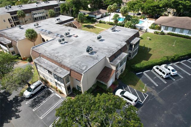 2710 Riverside Drive 201, Coral Springs, FL 33065