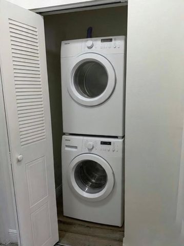 2710 Riverside Drive 201, Coral Springs, FL 33065