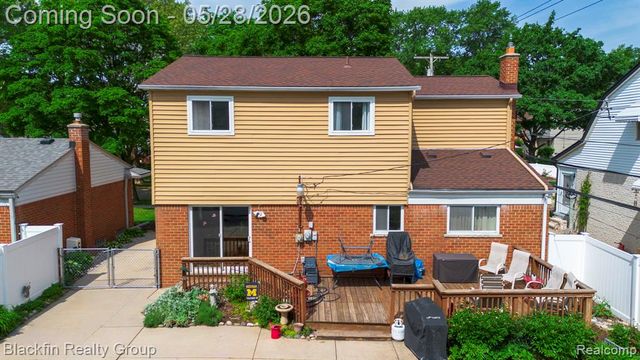 430 N Batchewana Street, Clawson, MI 48017