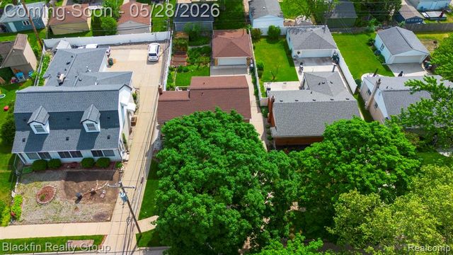 430 N Batchewana Street, Clawson, MI 48017