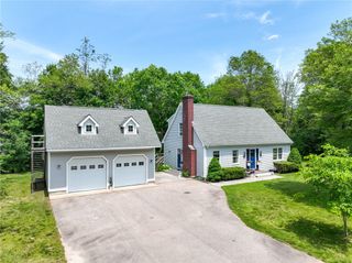 8 Grills Lane, Hopkinton, RI 02808