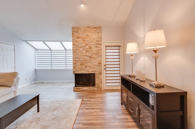 2100 Randy Snow Road 412, Arlington, TX 76011