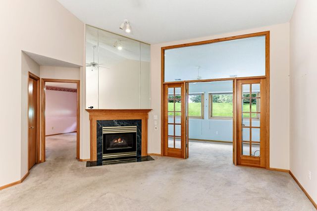7050 Robinwood Trail, Woodbury, MN 55125