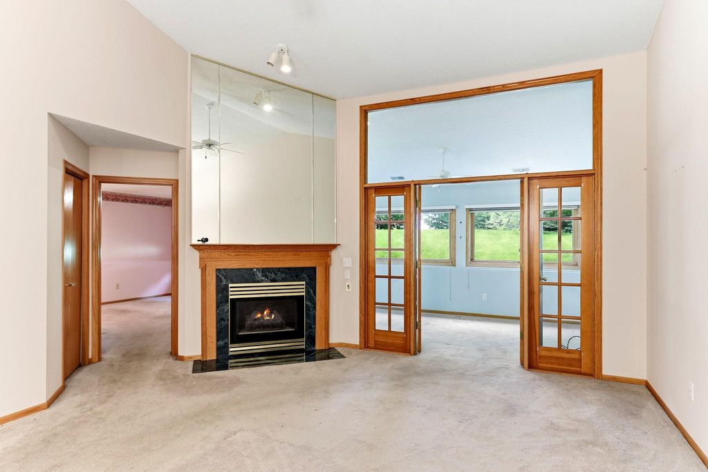 7050 Robinwood Trail, Woodbury, MN 55125 — photo 3