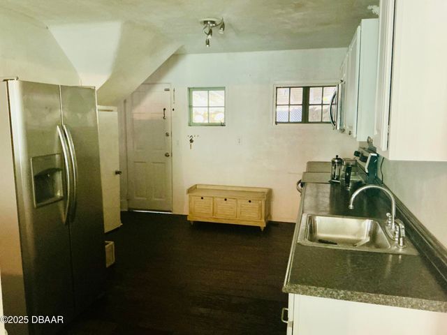 711 S Palmetto Avenue, Daytona Beach, FL 32114