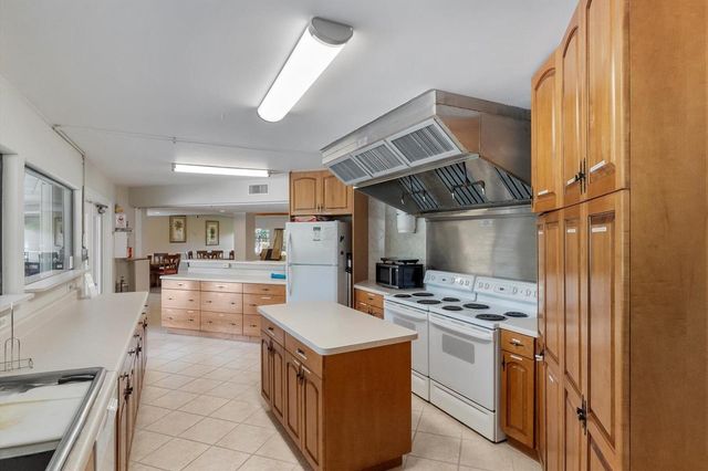 1600 NE Dixie Highway 10-103, Jensen Beach, FL 34957
