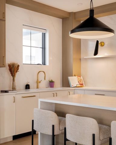 15 South Waverly 15, Boston, MA 02135