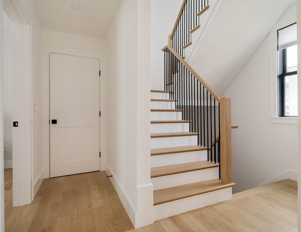 15 South Waverly 15, Boston, MA 02135