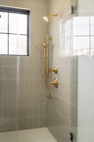 15 South Waverly 15, Boston, MA 02135