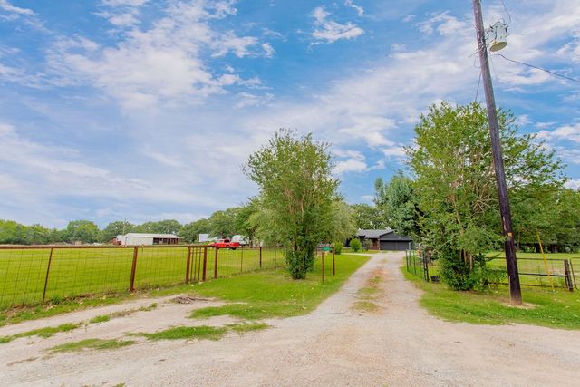 621 VZCR 2430, Mabank, TX 75147