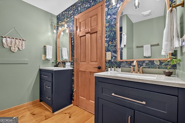 279 S Riverview Lane, Ellijay, GA 30536