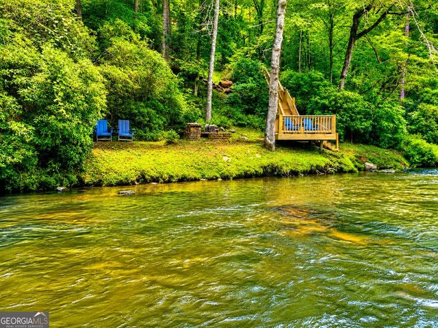 279 S Riverview Lane, Ellijay, GA 30536