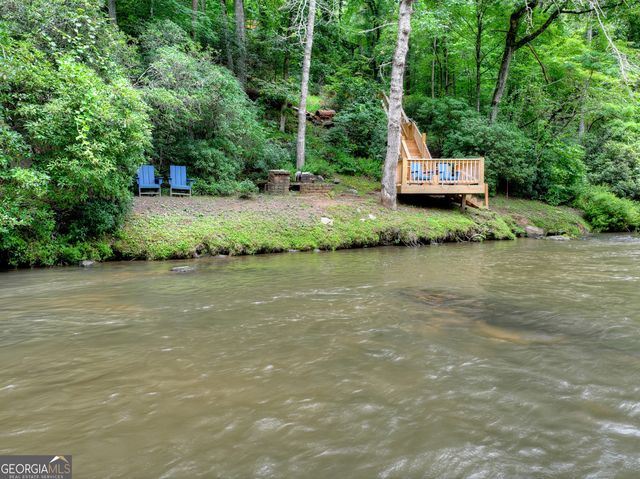 279 S Riverview Lane, Ellijay, GA 30536