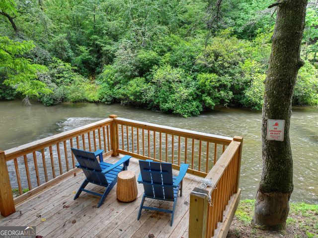 279 S Riverview Lane, Ellijay, GA 30536