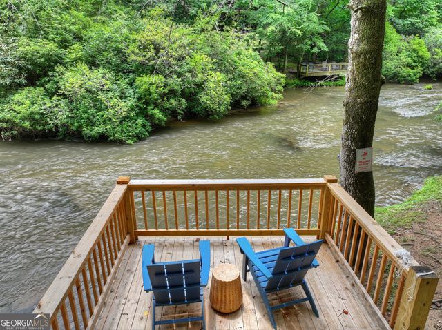 279 S Riverview Lane, Ellijay, GA 30536