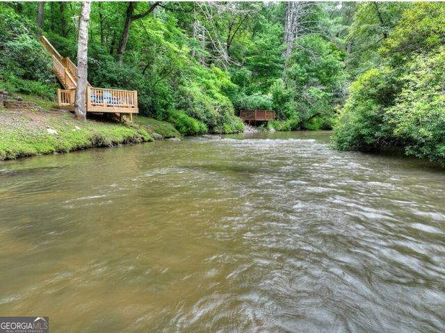 279 S Riverview Lane, Ellijay, GA 30536