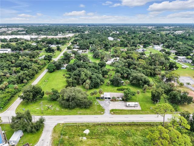 308 Evergreen RD, North Fort Myers, FL 33903