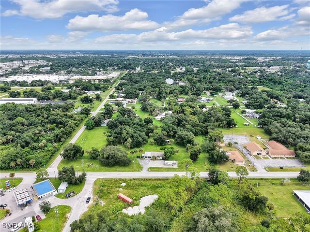 308 Evergreen RD, North Fort Myers, FL 33903