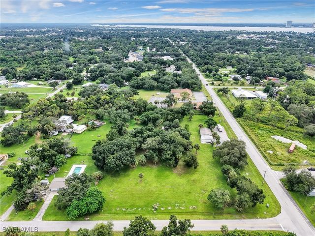 308 Evergreen RD, North Fort Myers, FL 33903