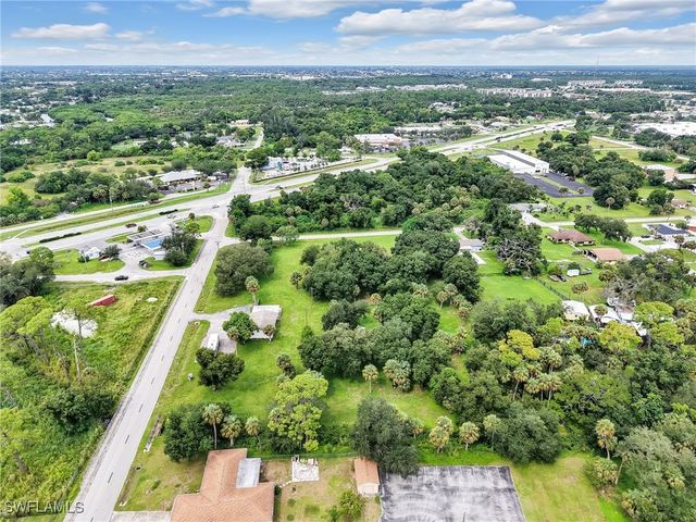 308 Evergreen RD, North Fort Myers, FL 33903