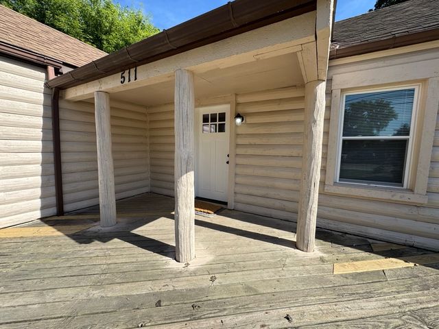 511 Montgomery Road, Montgomery, IL 60538